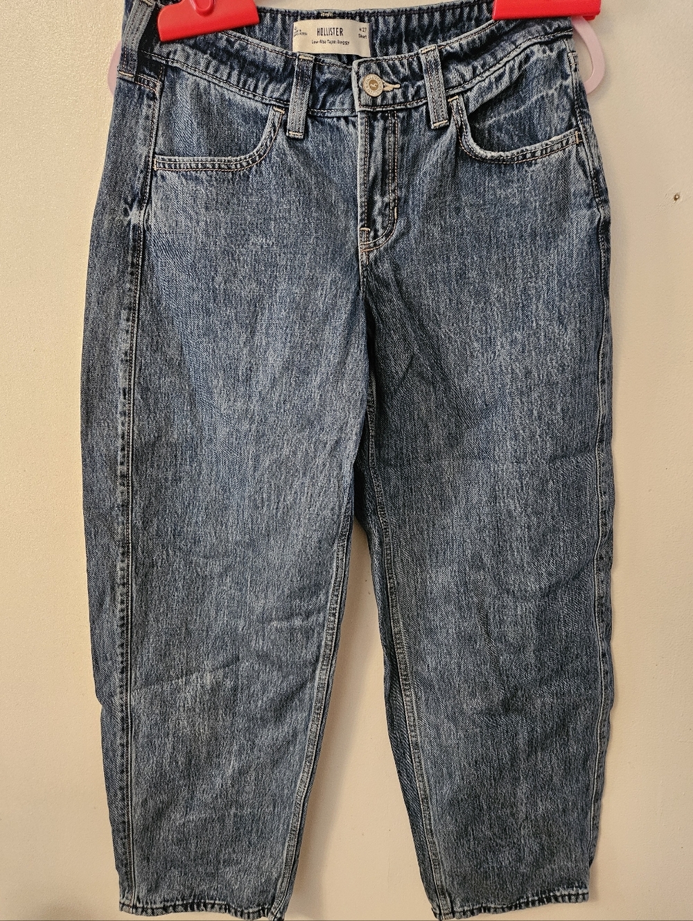 Hollister NWOT Women's Low-Rise Taper Baggy Blue Jeans
